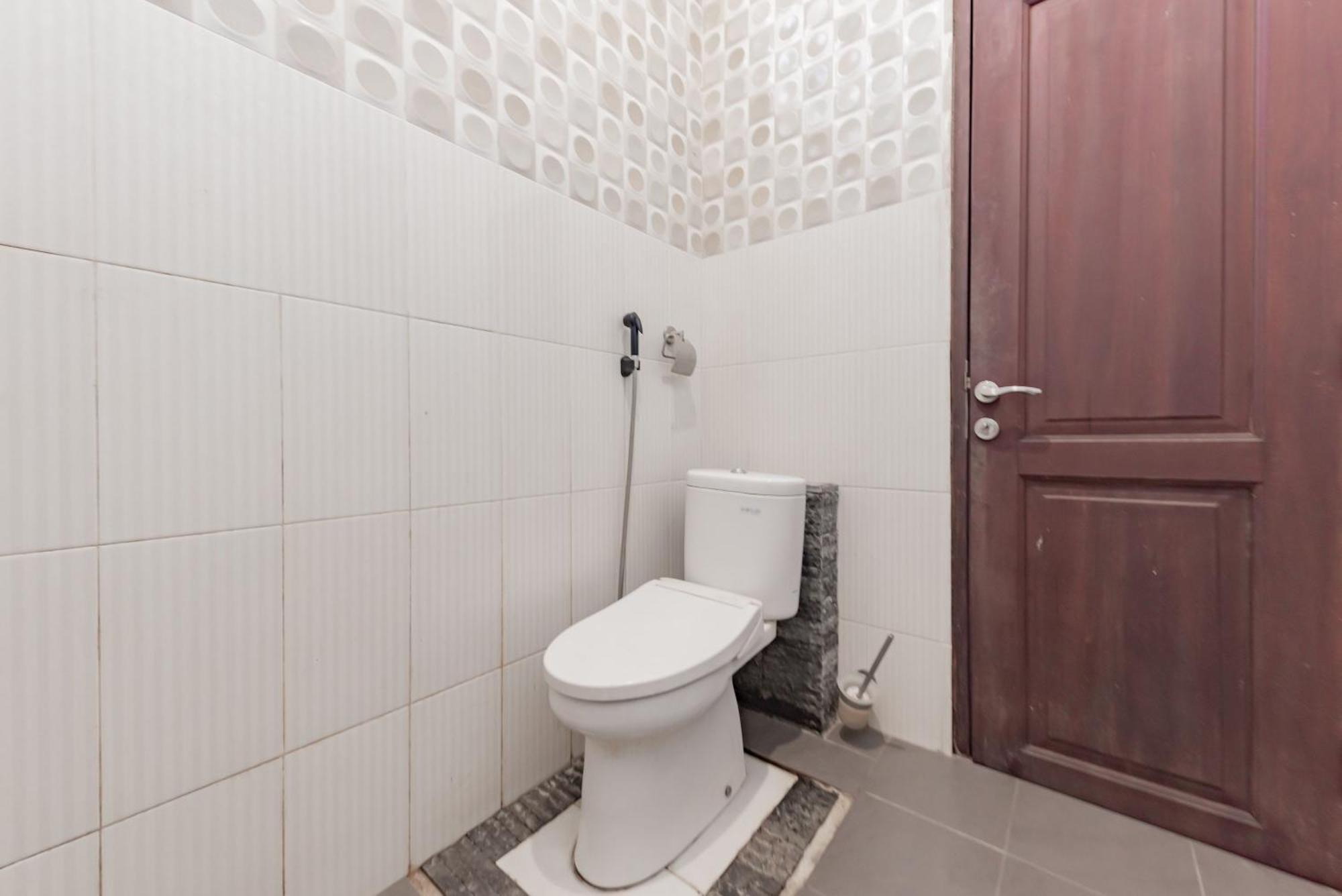 Reddoorz Near Gor Sempaja Samarinda Hotel Szoba fotó